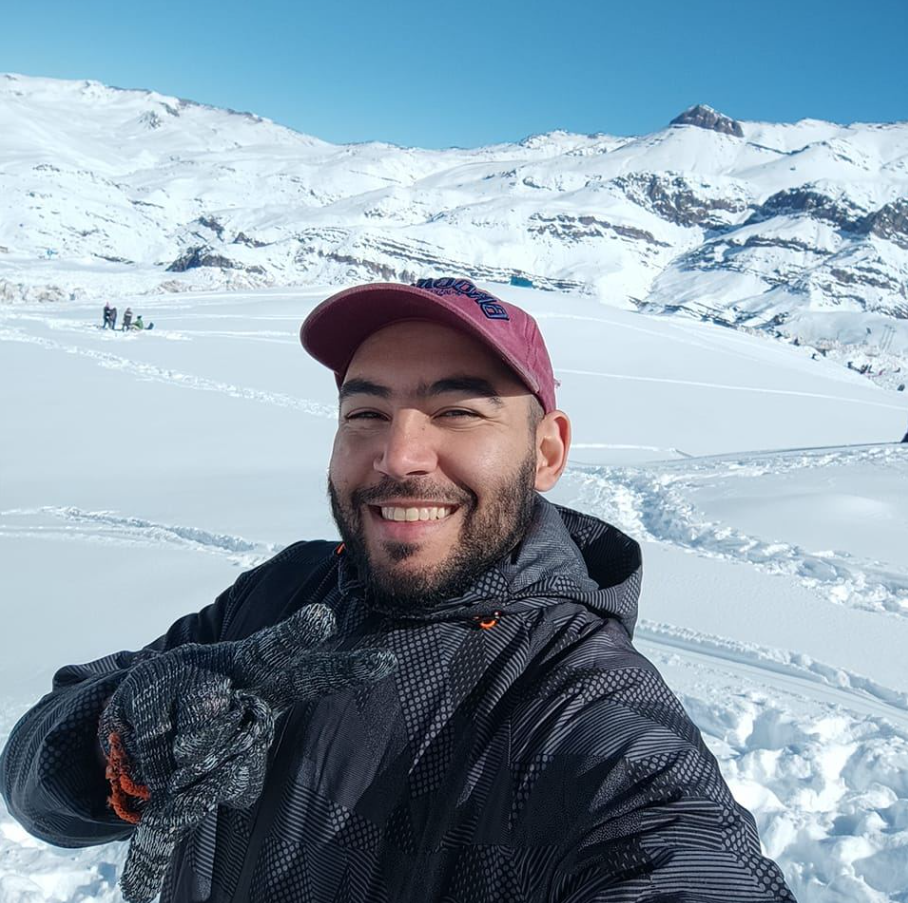 <em>Raul Fuentes</em>